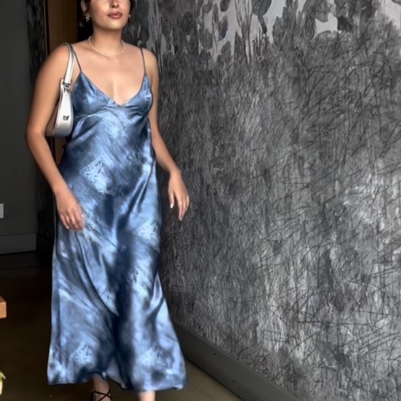 Zara Blue Dress - Picture 9 of 10